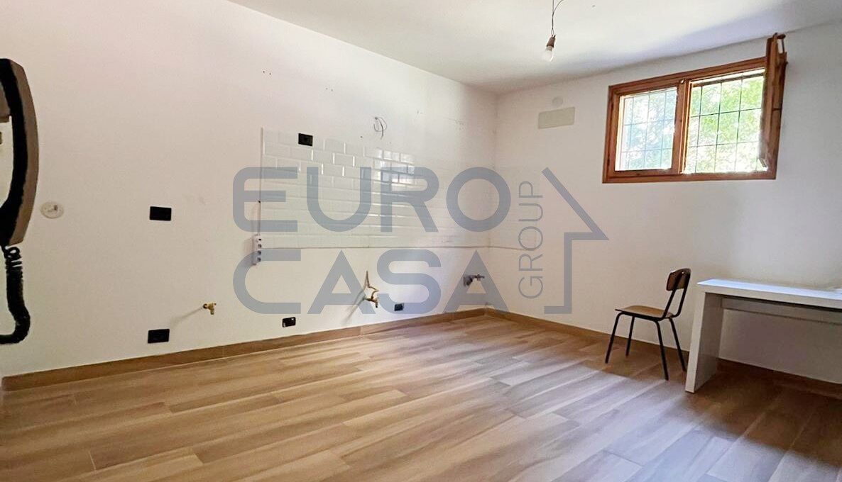 Eurocasa_R-182-CASA-SINGOLA-e-CAPANNONE_Casa-Indipendente_Formigine-13