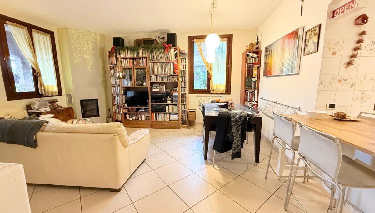 Villetta a Schiera Fiorano Modenese Spezzano