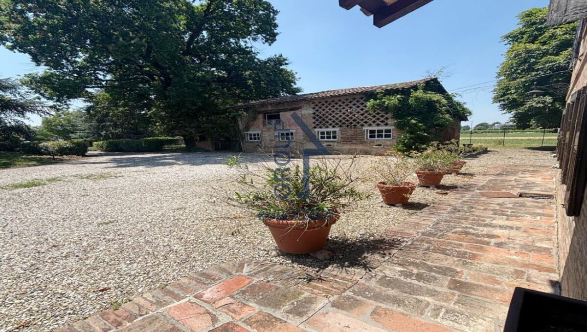 Rustico Formigine Corlo