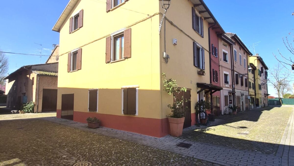Porzione di Casa Modena Modena