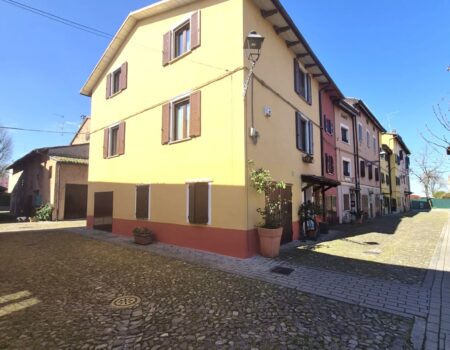 Porzione di Casa Modena Modena